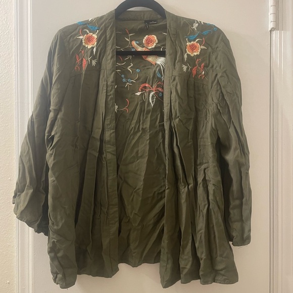 Large New Directions Kimono - Picture 1 of 8